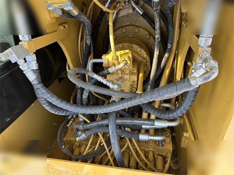 2022 Caterpillar 320D Crawler Excavator