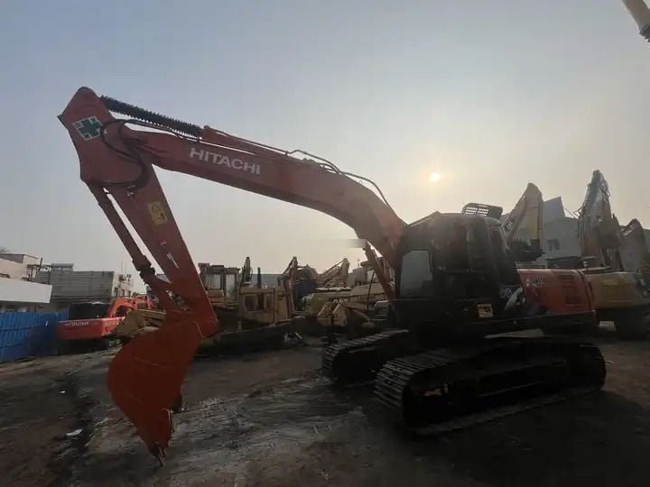 2018 Hitachi ZX200-3G Crawler Excavator