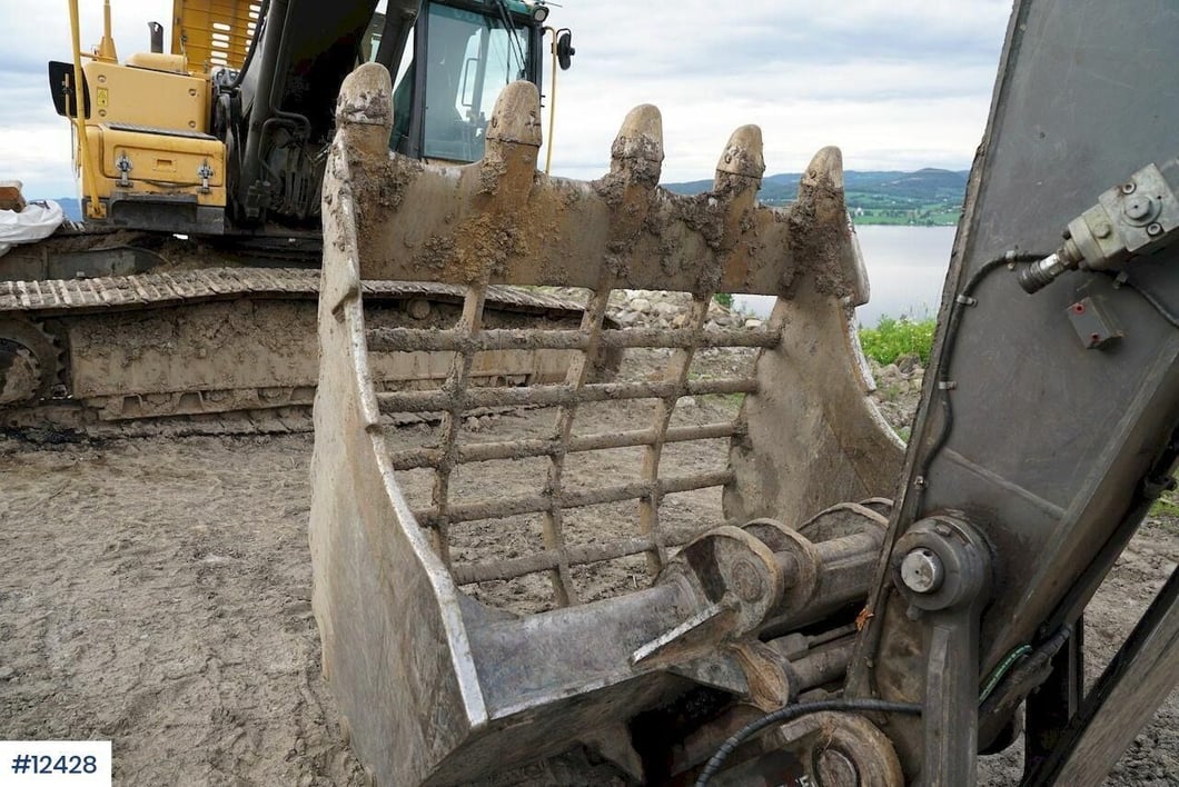 2008 Volvo EC240CL Crawler Excavator