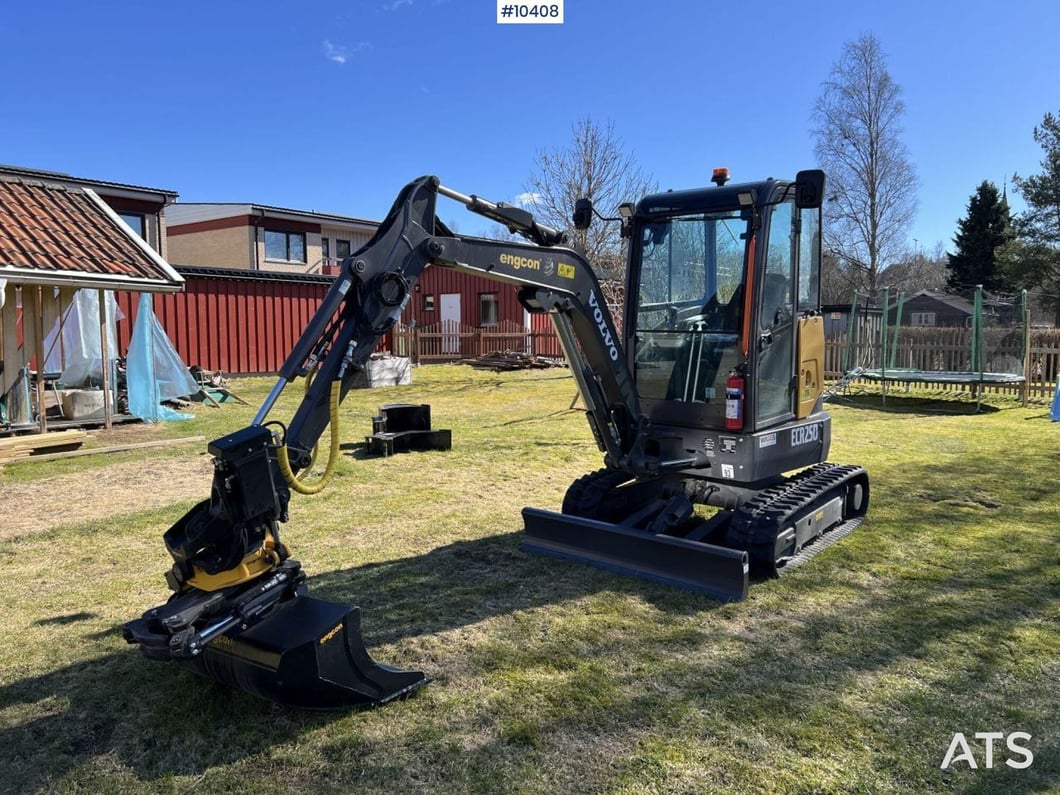 2025 Volvo ECR25D Mini Excavator