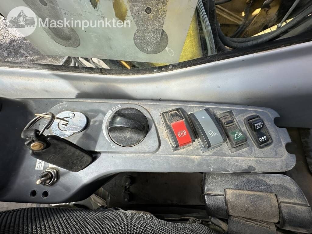 2007 Komatsu PW140-7 Wheel Excavator