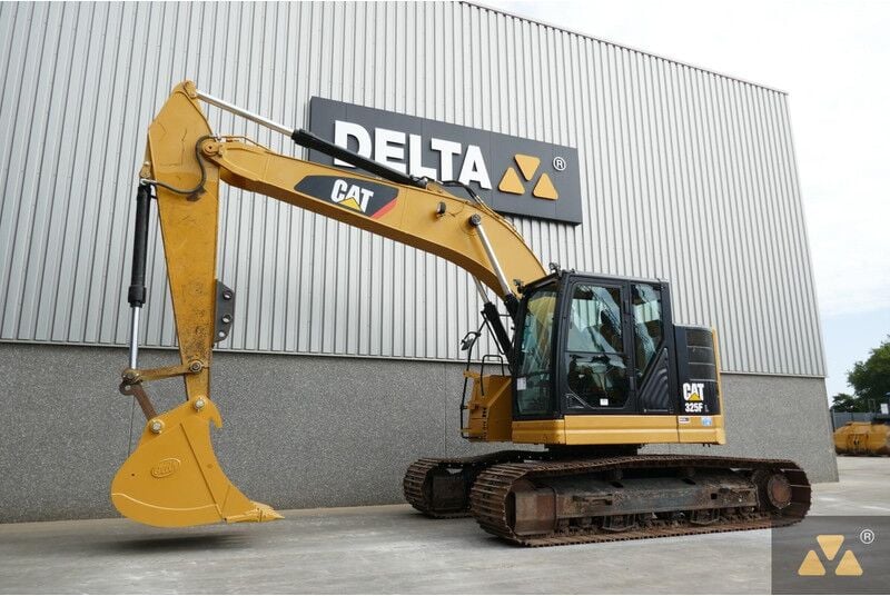 2017 Caterpillar 325FL Crawler Excavator