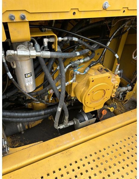 2022 Caterpillar 395-07A Crawler Excavator