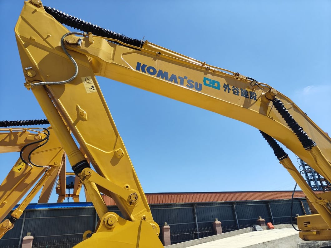 2022 Komatsu PC450-8 Crawler Excavator