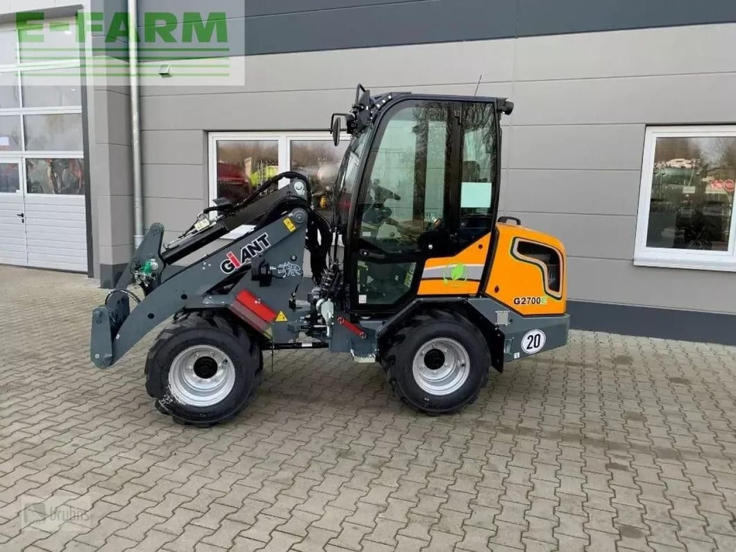 2023 Giant G2700E Mini Excavator