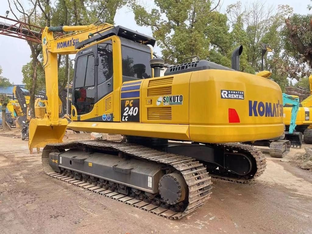 2023 Komatsu PC240-8 Crawler Excavator