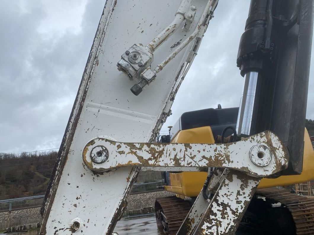 2017 Caterpillar 330F Crawler Excavator