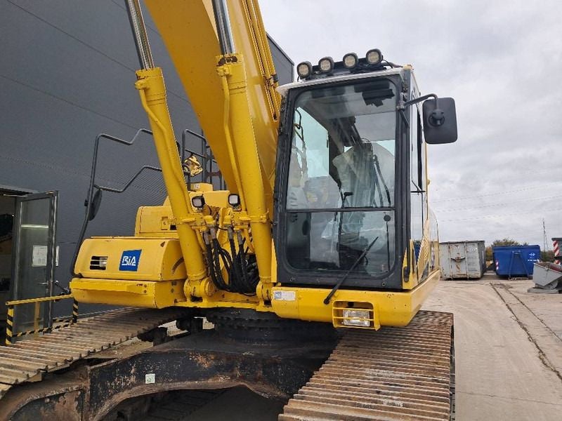 2018 Komatsu HB365LC-3 Crawler Excavator