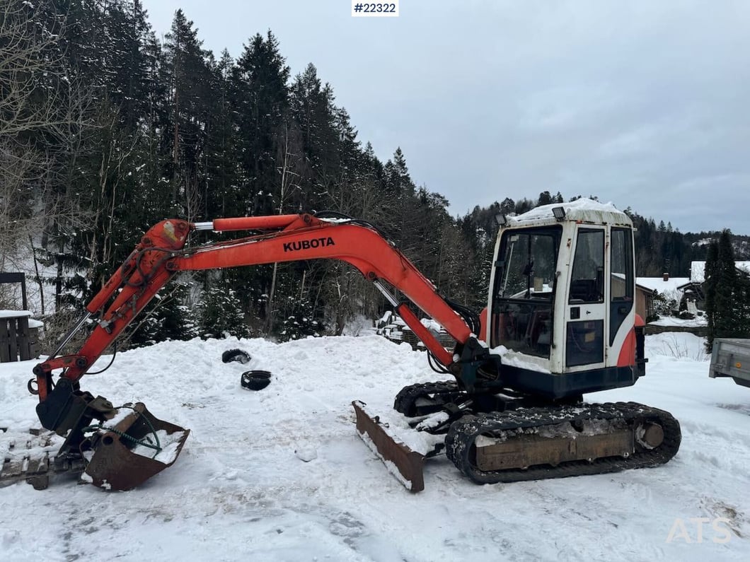 2002 Kubota KX161-2 Crawler Excavator