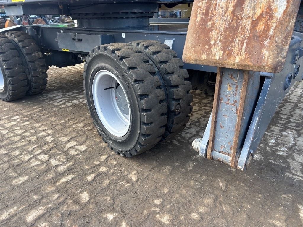 2022 Fuchs MHL331F Material Handler