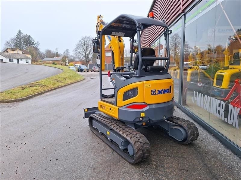 XCMG XE27E Mini Excavator
