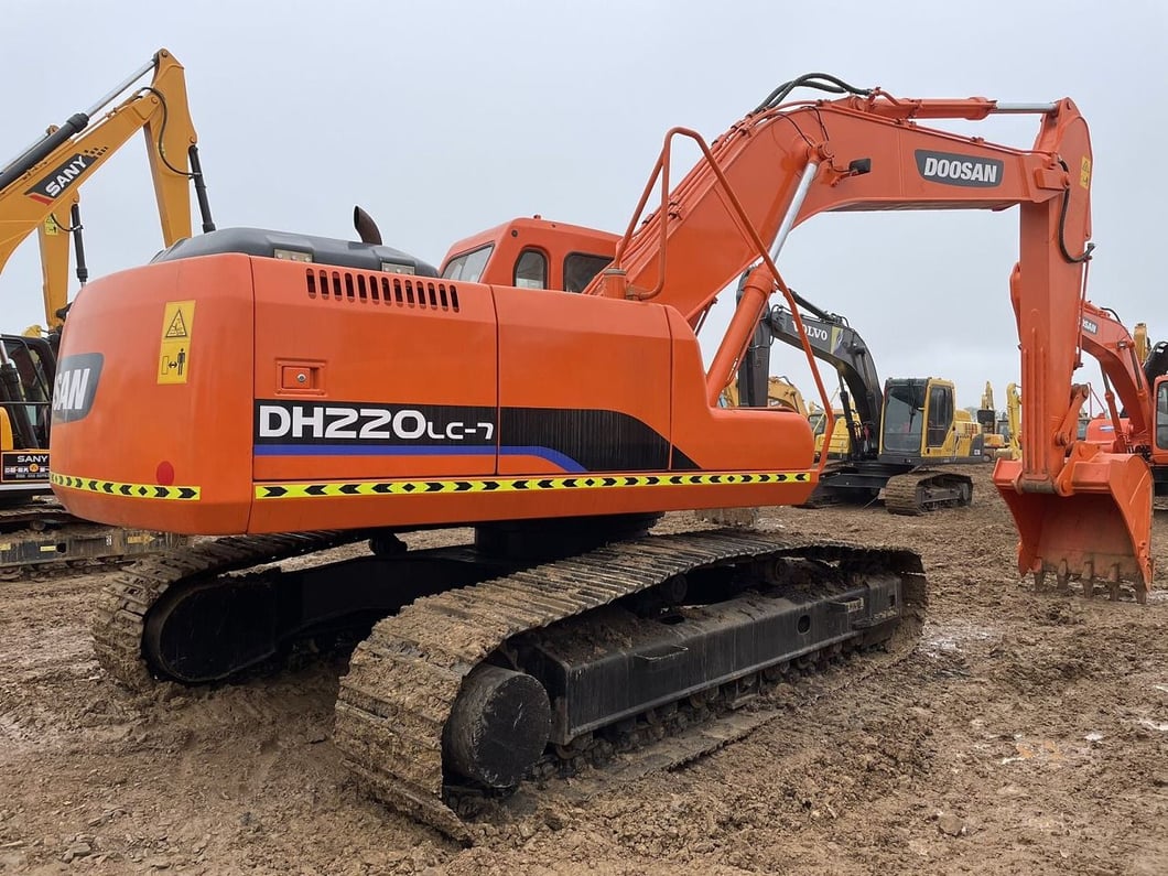 2019 Doosan DH220 Crawler Excavator