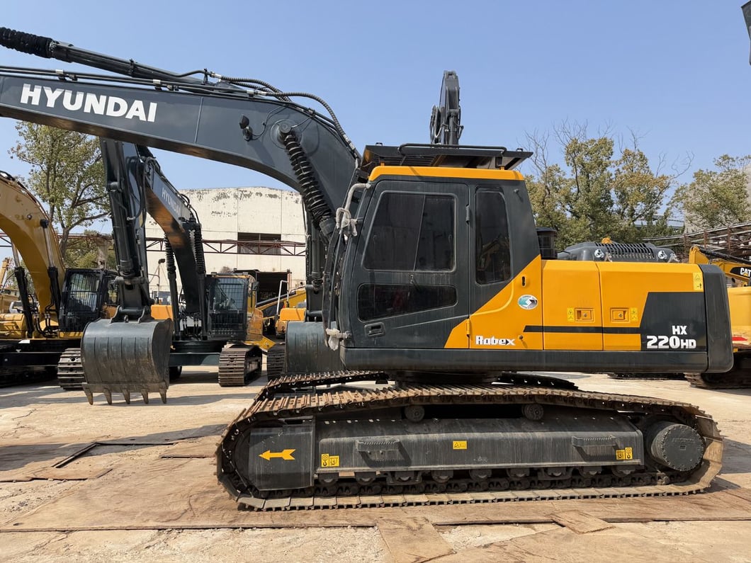 2025 Hyundai HX220HD Crawler Excavator