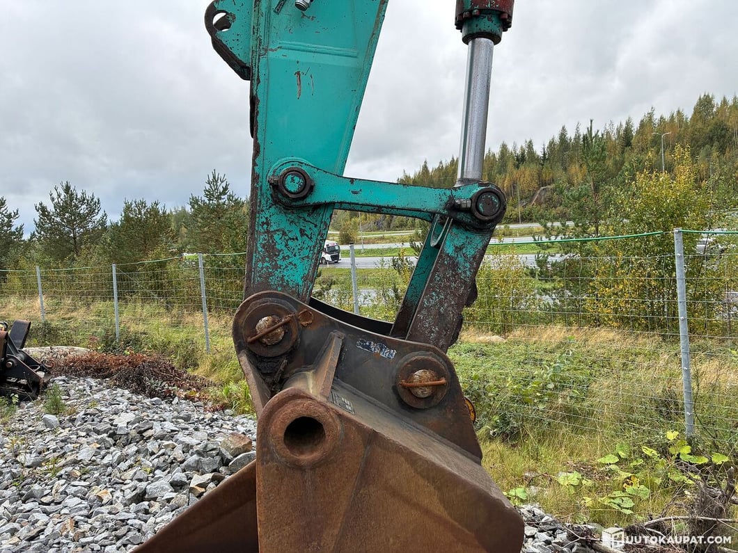 2002 Kobelco SK330LC-6E Crawler Excavator