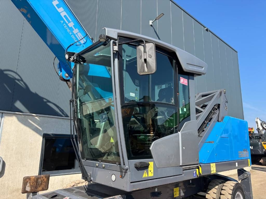 2018 Fuchs MHL320F Material Handler