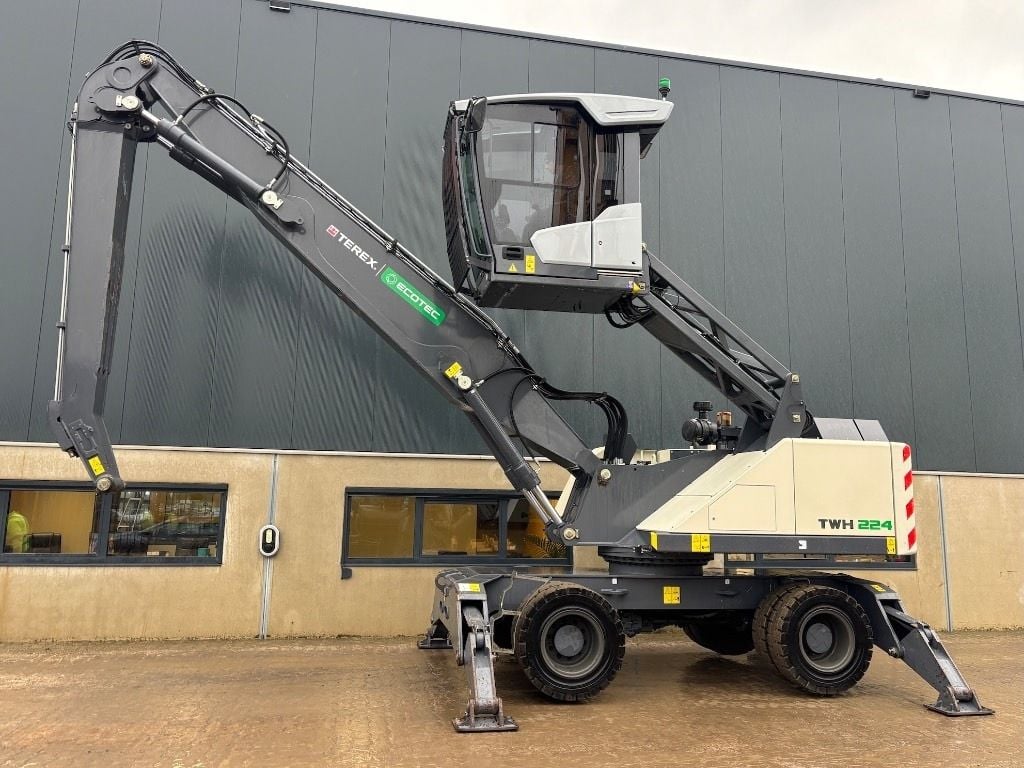 2021 Terex MHL331F Material Handler