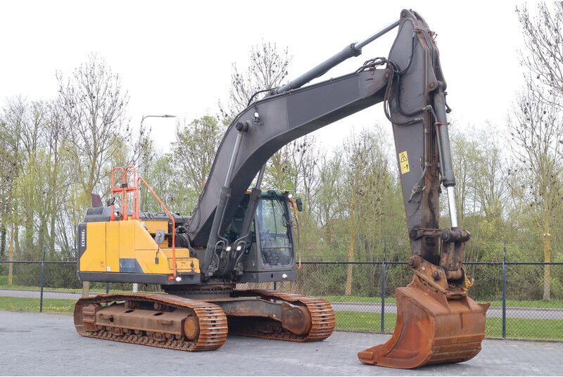 Volvo EC300EL | EC 300 EL | Quick Coupler | Bucket (2016)