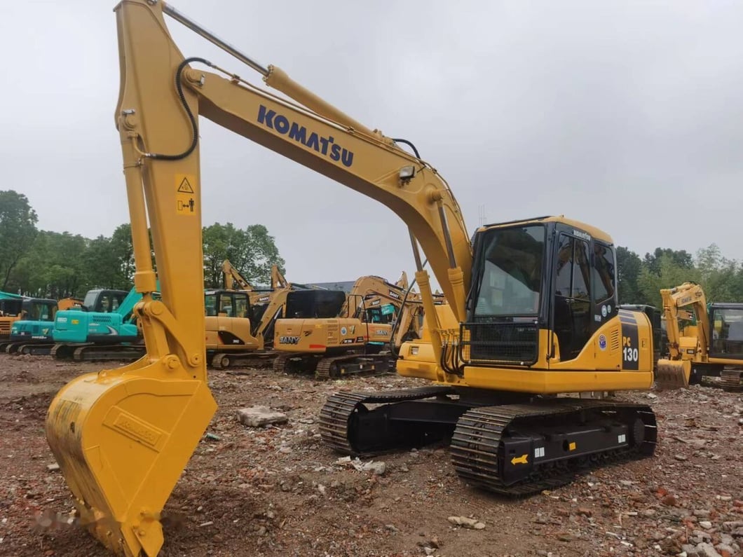 Komatsu PC130 Crawler Excavator