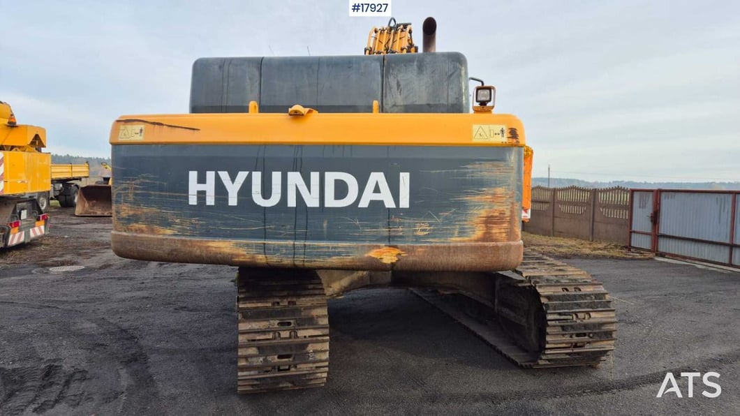2015 Hyundai R330LC-9A Crawler Excavator