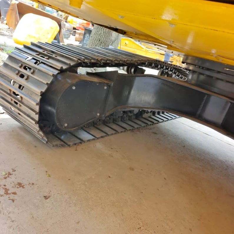 2024 Komatsu PC220 Crawler Excavator