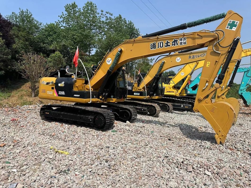 2021 Caterpillar 320D2 Crawler Excavator