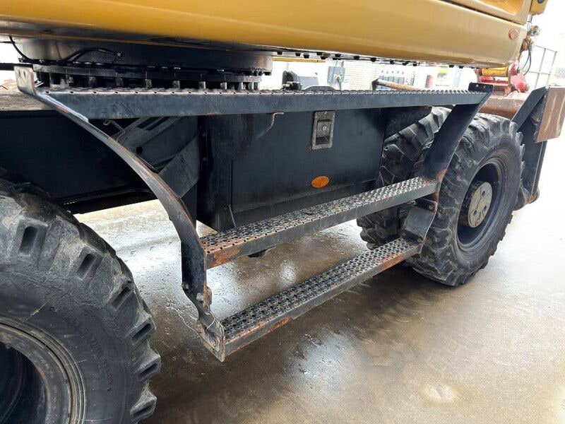 2015 Caterpillar M318F Wheel Excavator