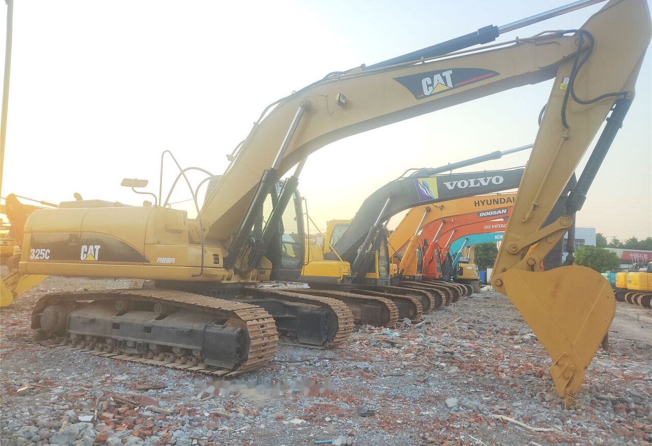 Caterpillar 325C Crawler Excavator