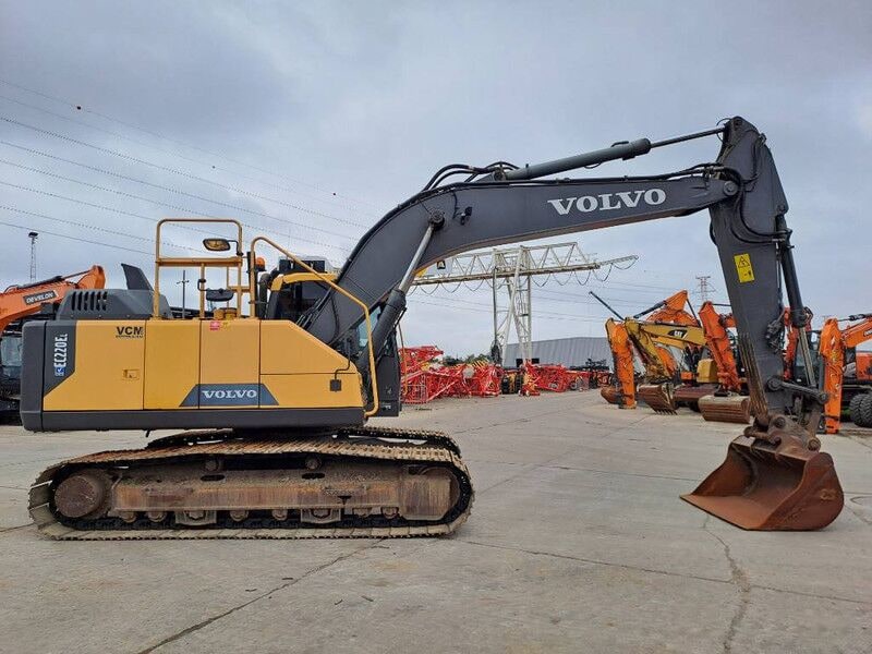 2015 Volvo EC220EL Crawler Excavator