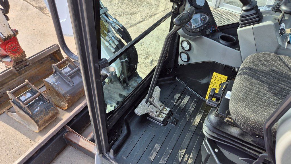 2020 Bobcat E26 Mini Excavator