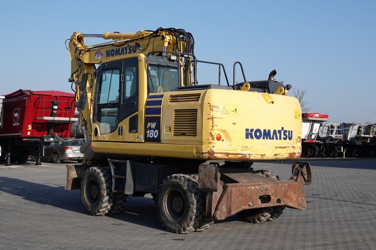 2017 Komatsu PW180-10 Wheel Excavator