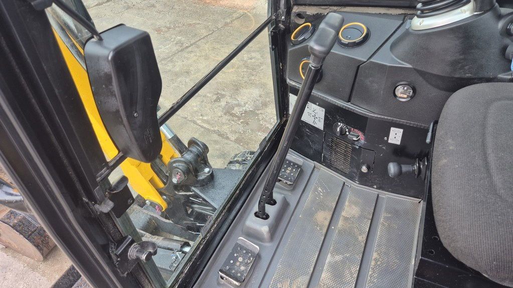 2021 JCB 16C-1 Mini Excavator