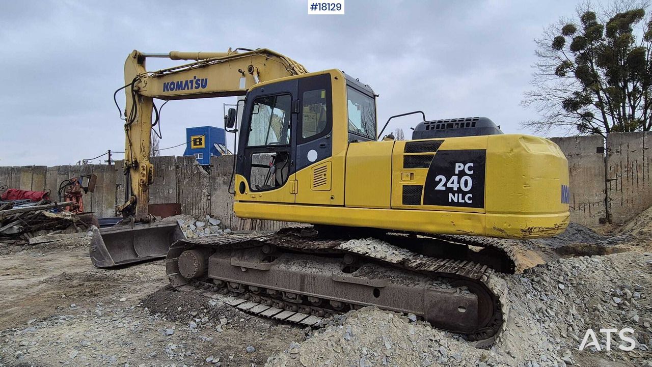 2006 Komatsu PC240LC-8 Crawler Excavator