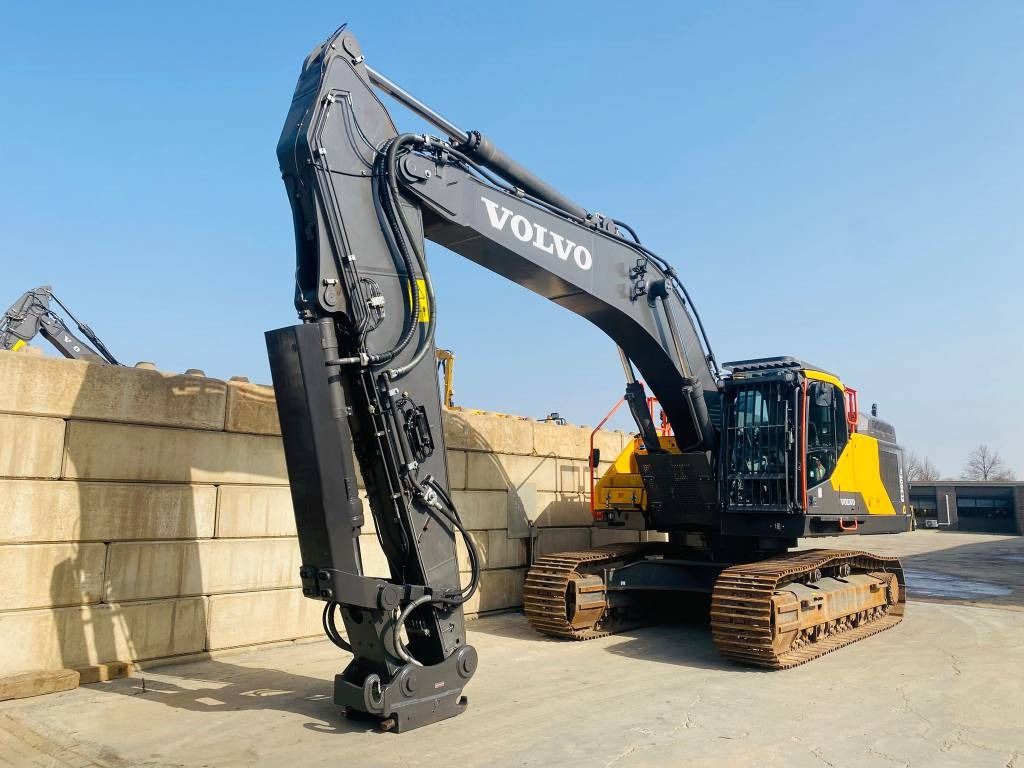 2023 Volvo EC380ENL Crawler Excavator