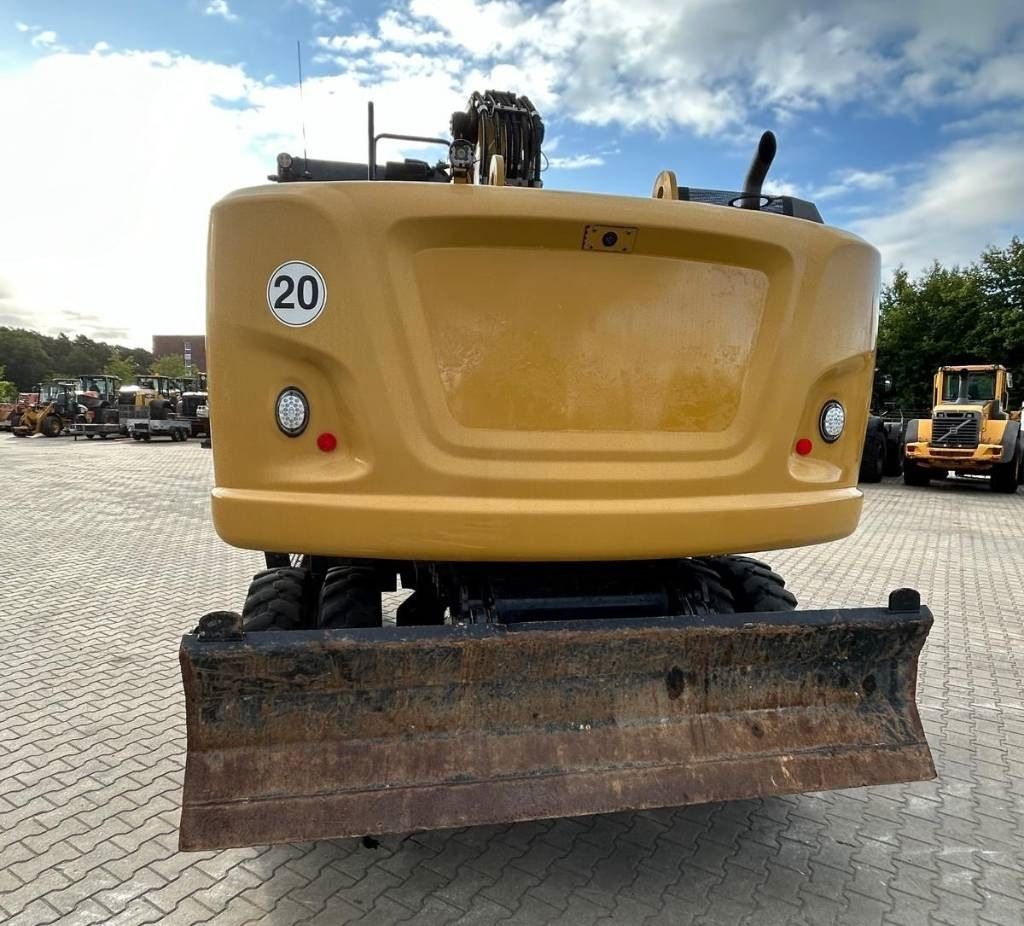 2016 Caterpillar M318F Wheel Excavator
