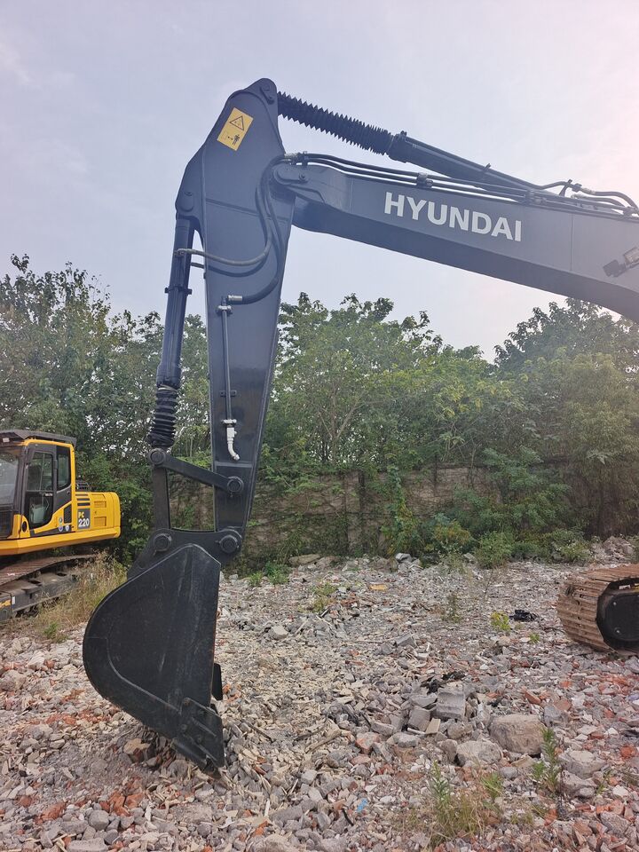 2025 Hyundai HX225HD Crawler Excavator