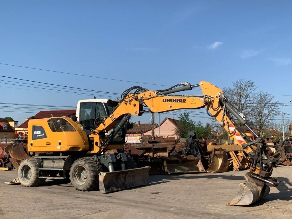 2015 Liebherr A912 COMPACT Wheel Excavator
