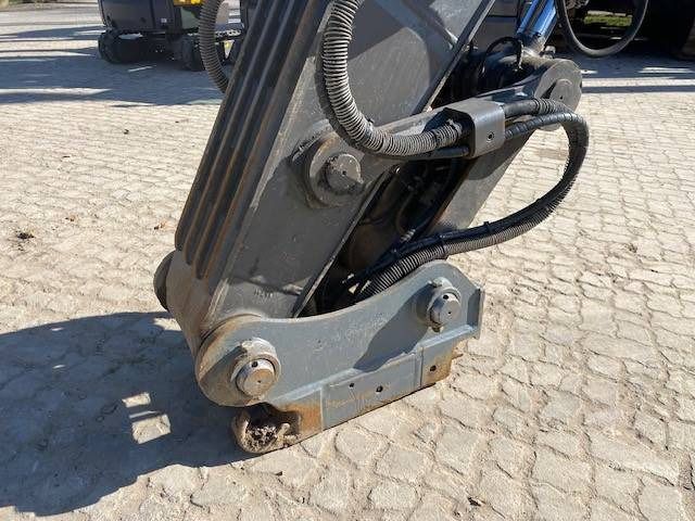 2020 Volvo EC220EL Crawler Excavator