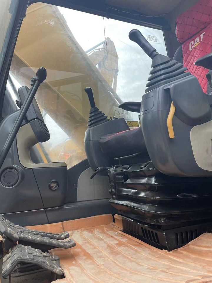 2016 Caterpillar 325D Crawler Excavator