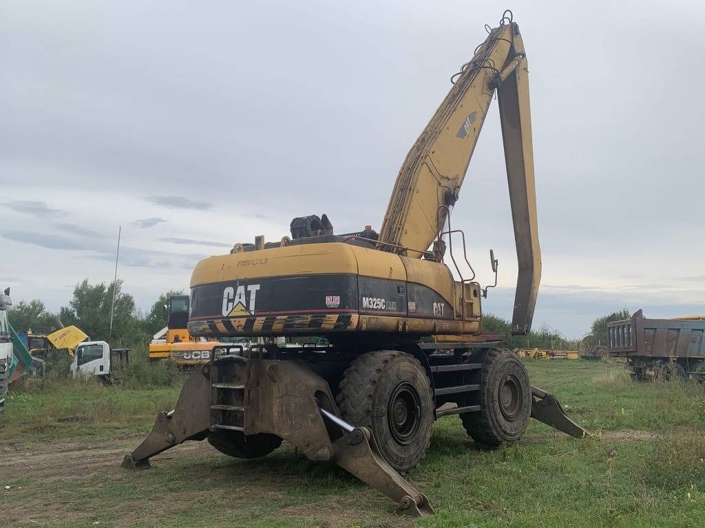 2005 Caterpillar 325CL Material Handler