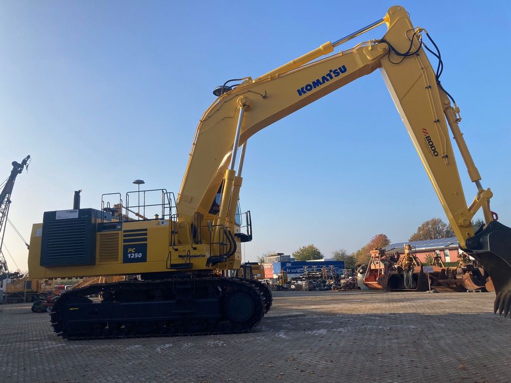 2005 Komatsu PC1250-7 Crawler Excavator