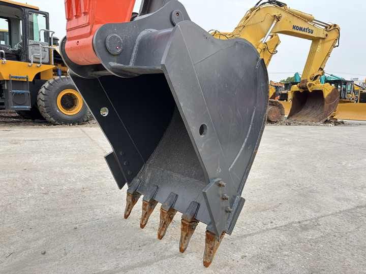 2019 Doosan DX225LCA Gąsienicowa koparka