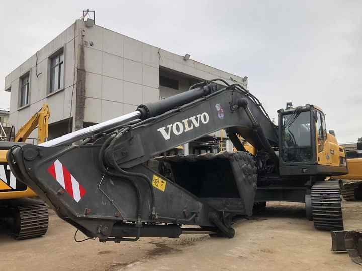 2023 Volvo EC480DL Crawler Excavator