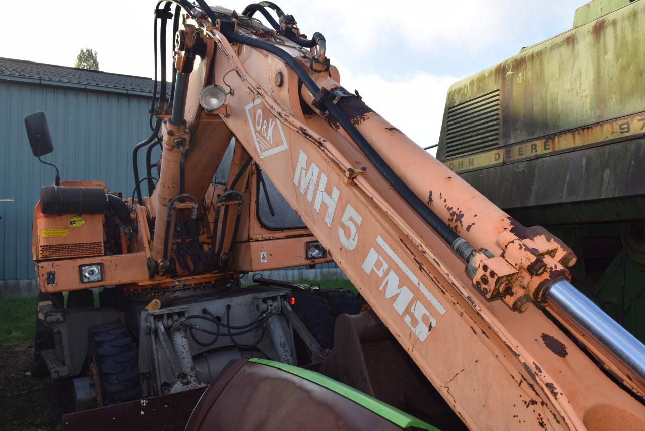 1990 O&K MH 5 Wheel Excavator