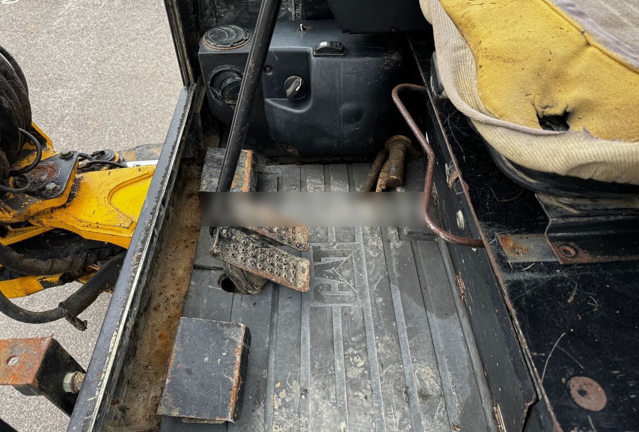 2001 Caterpillar 302.5 Mini Excavator