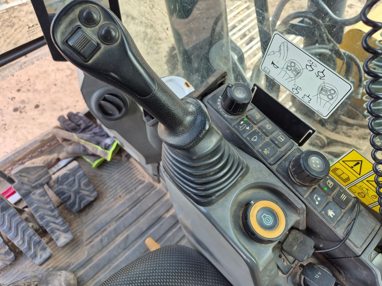 2018 Caterpillar 320GC Crawler Excavator