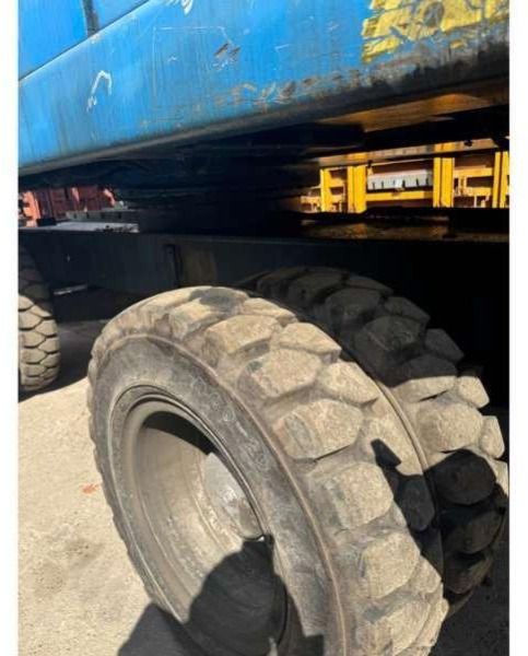 2010 Fuchs MHL320 Material Handler