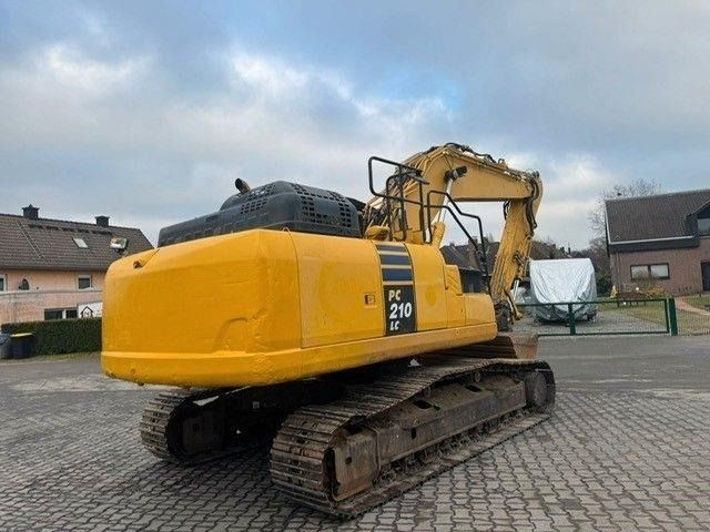 2017 Komatsu PC210LC-11 Crawler Excavator