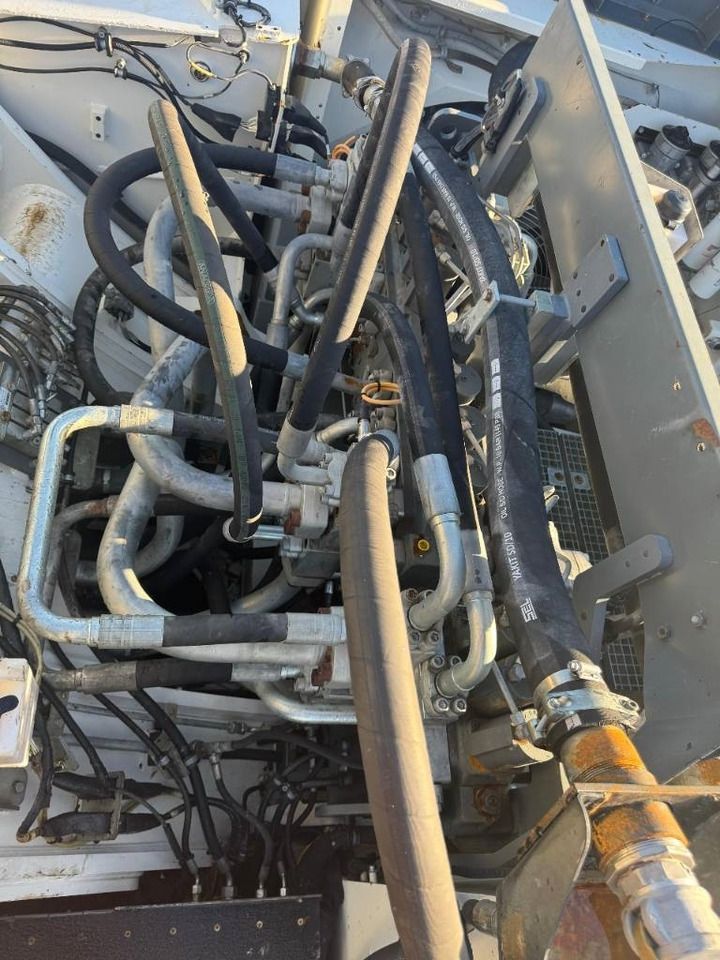 2019 Liebherr R 9150 B Crawler Excavator