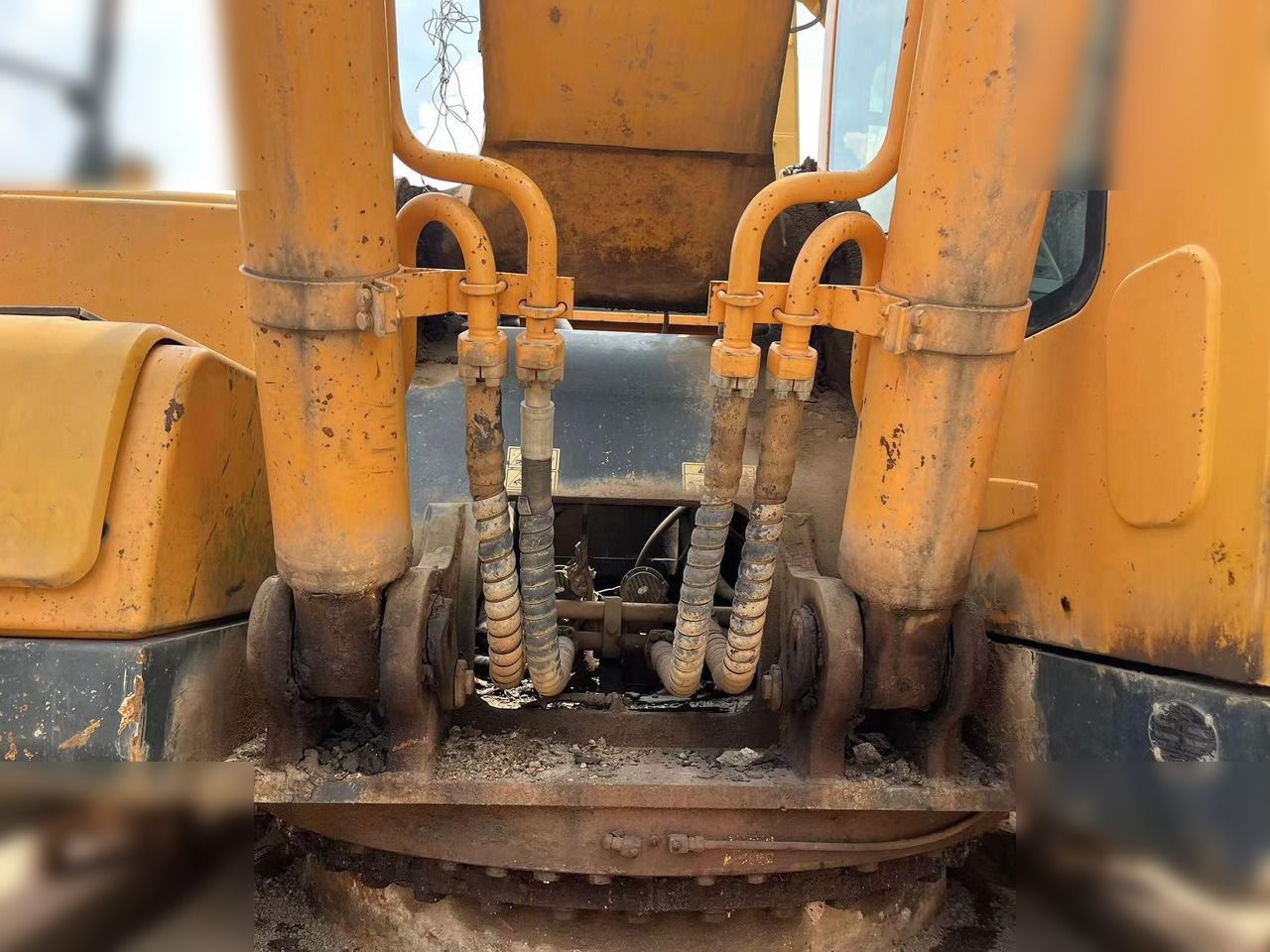 2014 Hyundai R305LC-9T Crawler Excavator