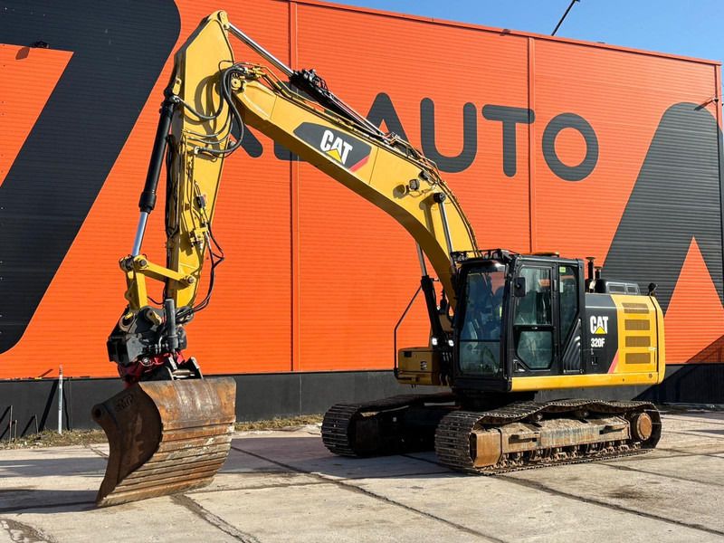 Caterpillar 320 FL 2 Buckets / 3D / Tiltrotator / AC / Central Lubrication (2016)